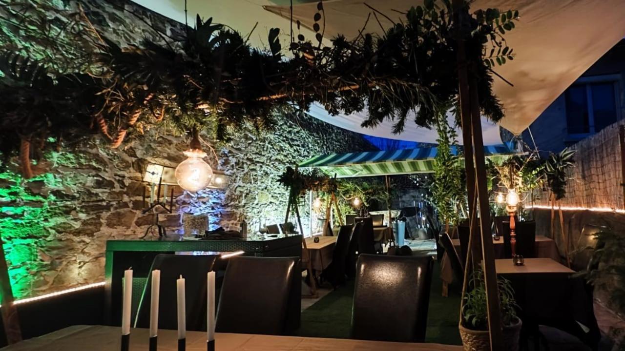 Logis Hotel Restaurant Entre Nous Langeac Eksteriør billede