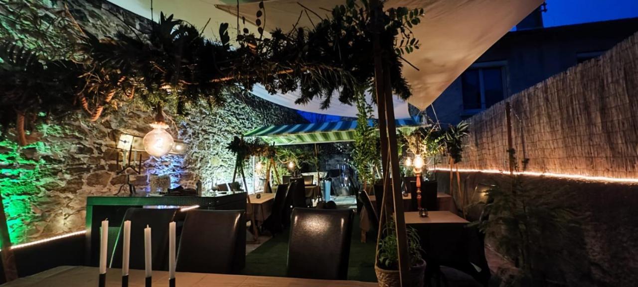 Logis Hotel Restaurant Entre Nous Langeac Eksteriør billede