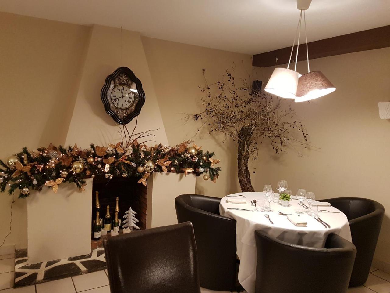 Logis Hotel Restaurant Entre Nous Langeac Eksteriør billede